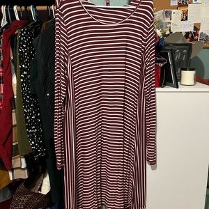 Old Navy Striped dress (XL)